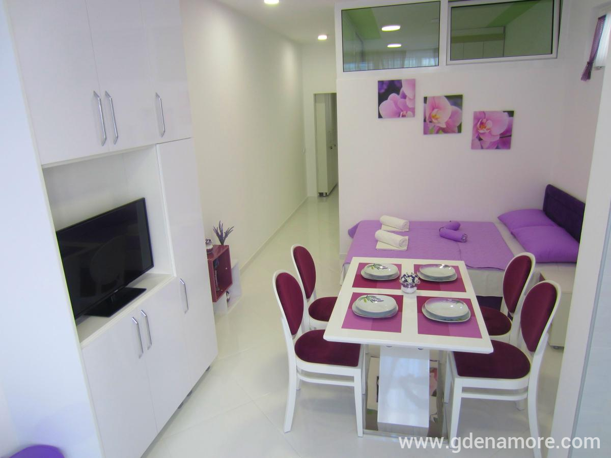 Apartamentos "BISER" Becici, alojamiento privado en Bečići, Montenegro